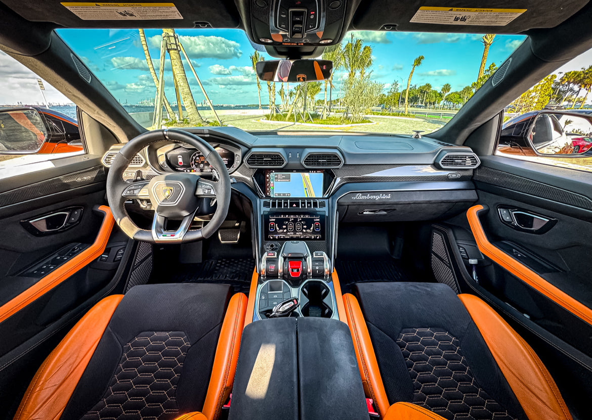 Lamborghini Urus Orange Capsule
